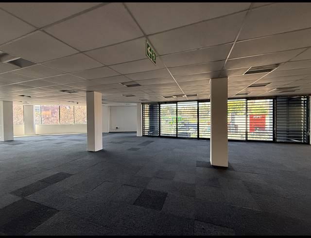 433M² OFFICE TO LET IN PARKTOWN
